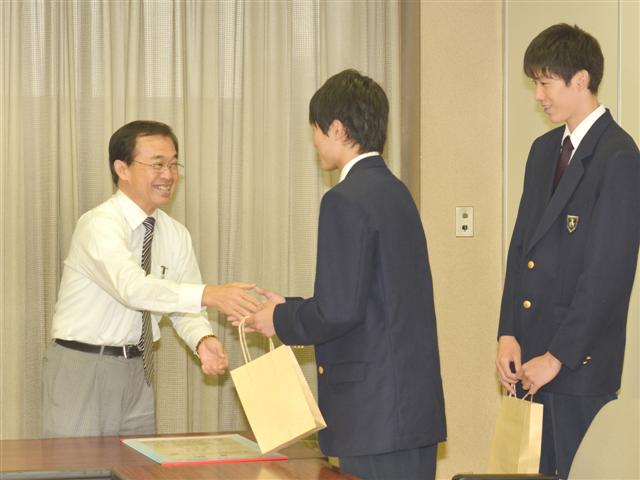 ファイル 1802-1.jpg