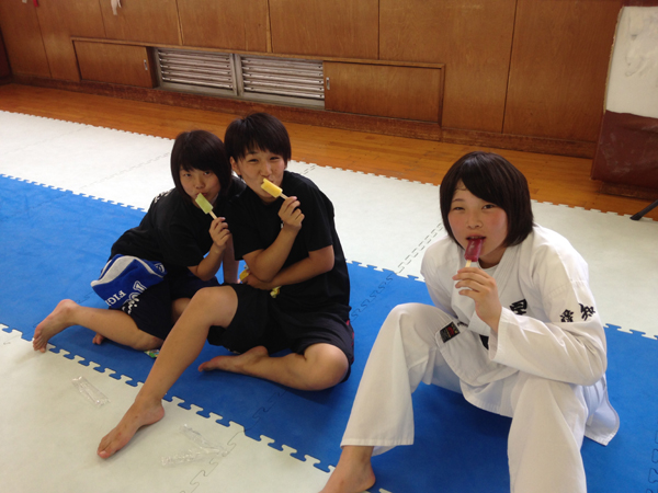 ファイル 2504-3.jpg